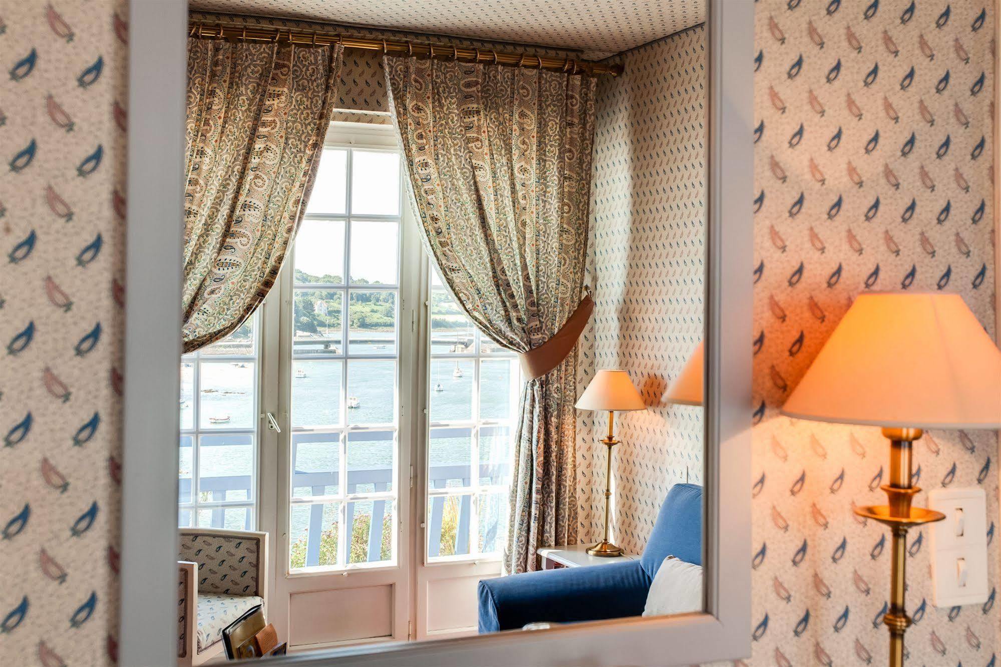 Le Goyen Otel Audierne Dış mekan fotoğraf